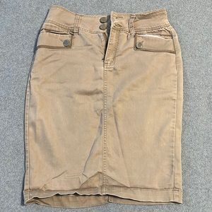 NoFuze Jeans Women’s Tan Pencil Skirt